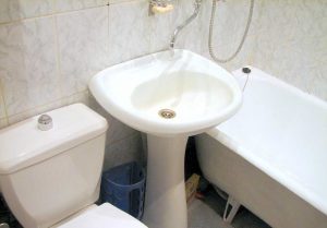 Установка раковины тюльпан в ванной в Комсомольске-на-Амуре